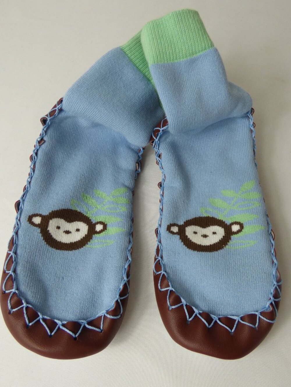 NWT Hanna Andersson Moccasin Slippers with Monkey Design, Size 1